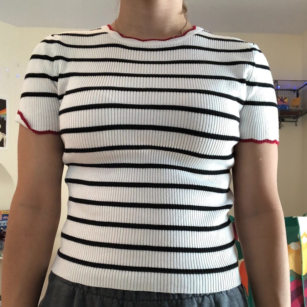 Active Basic USA black and white stripped shirt
